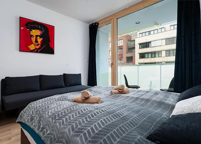 Brand Deluxe Apartamento *